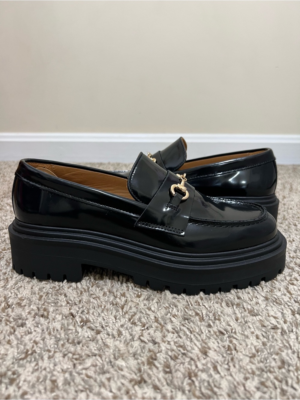 Thursday Boot Co Black Soft Patent Platform Penny Loafers Gold Bit Detail Sz 7.5
